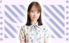 把冰葡萄一颗一颗往里堆